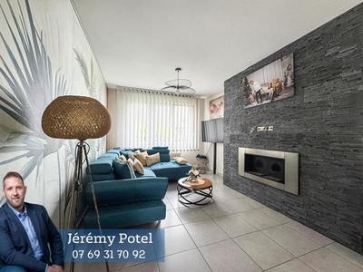 Maison - 109 m² - 7 pièces