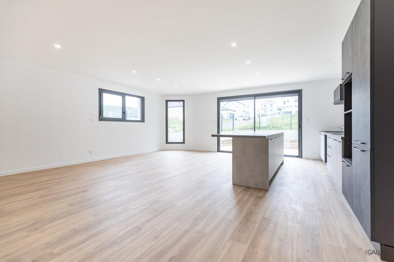 Maison - 142 m² - 6 pièces