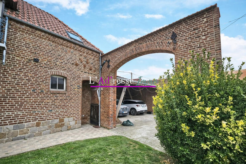 Maison - 183 m² - 10 pièces