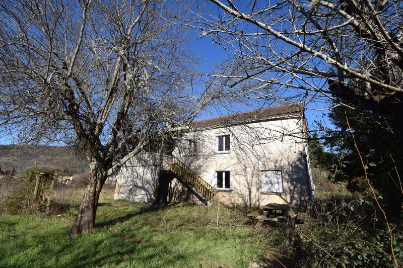 Maison - 96 m² - 4 pièces