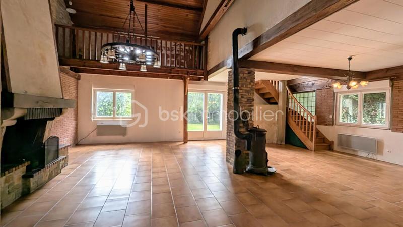 Maison traditionnelle - 138 m² - 4 pièces