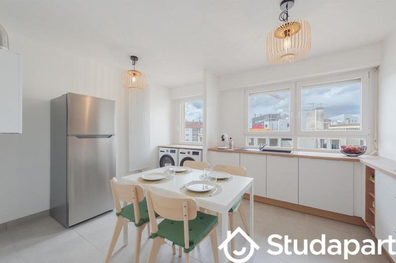 Chambre - 12 m² - 1 pièce