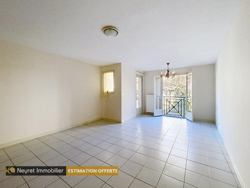 Appartement - 82 m² - 4 pièces