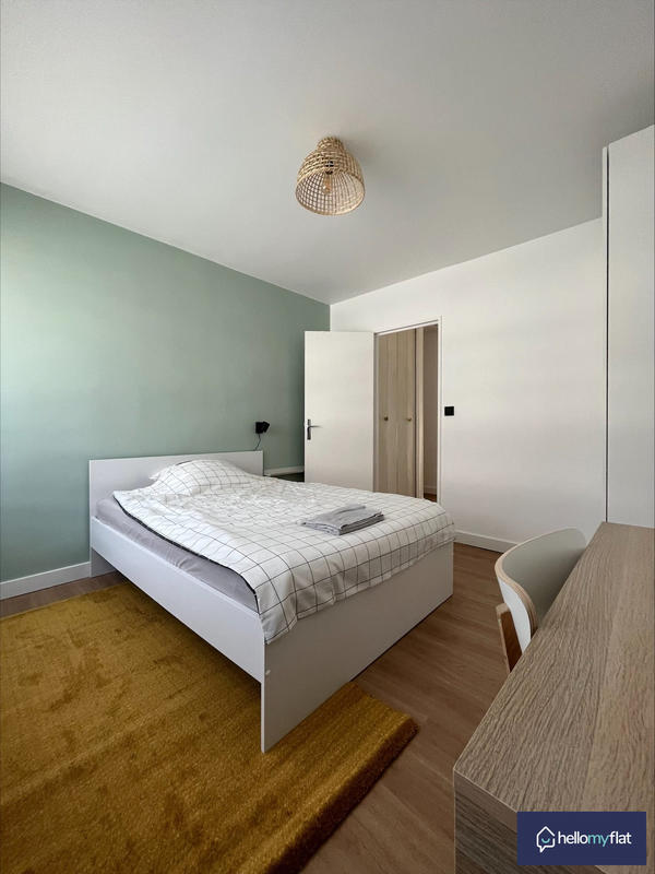 Appartement - 80 m² - 5 pièces