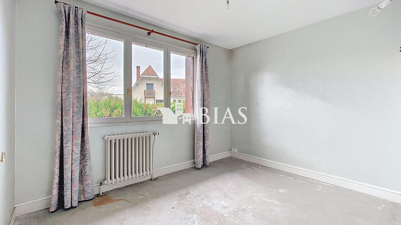 Maison - 135 m² - 8 pièces