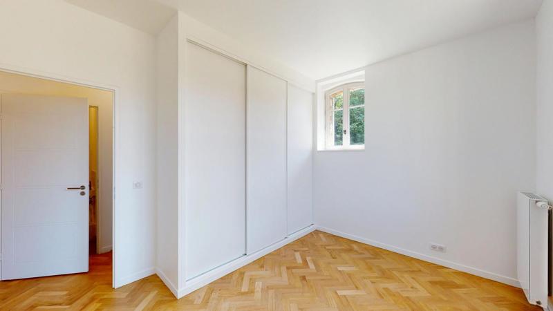 Appartement - 125 m² - 5 pièces