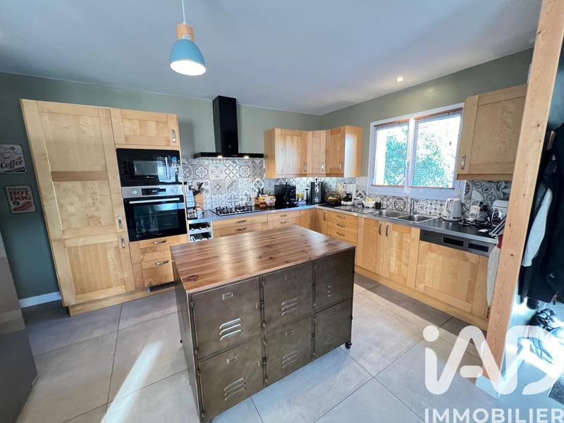 Maison - 136 m² - 5 pièces