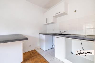 Studio - 25 m² - 1 pièce