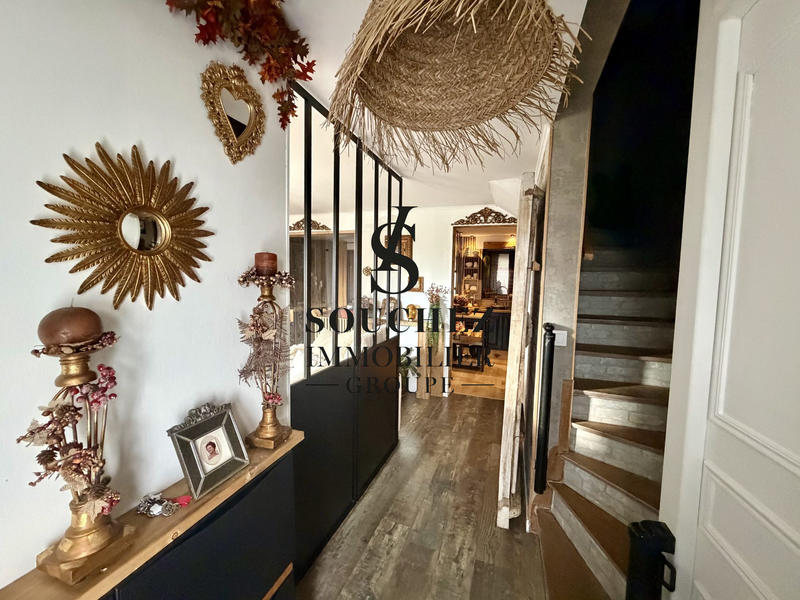 Maison - 95 m² - 6 pièces