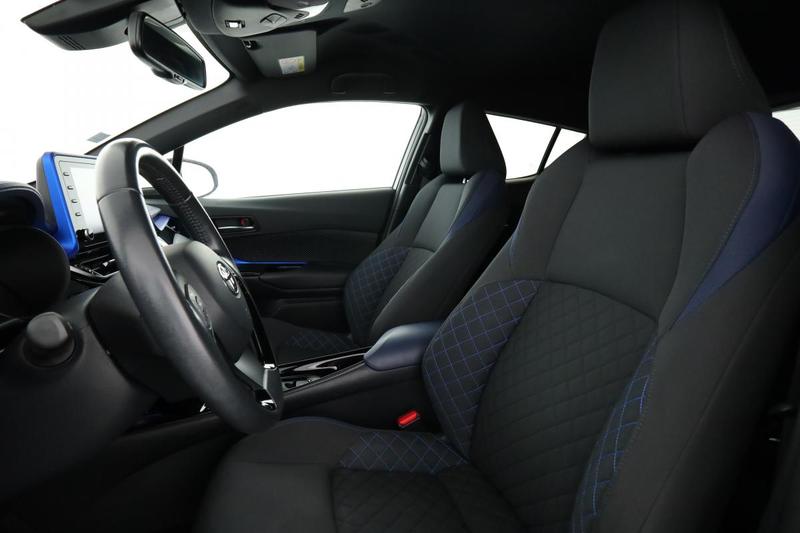 Toyota c-Hr 1.8 Hybride Graphic 122 ch