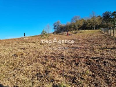 Terrain constructible - 1 666 m²