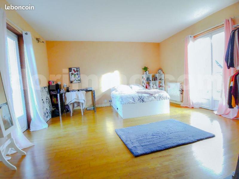 Villa - 193 m² - 7 pièces