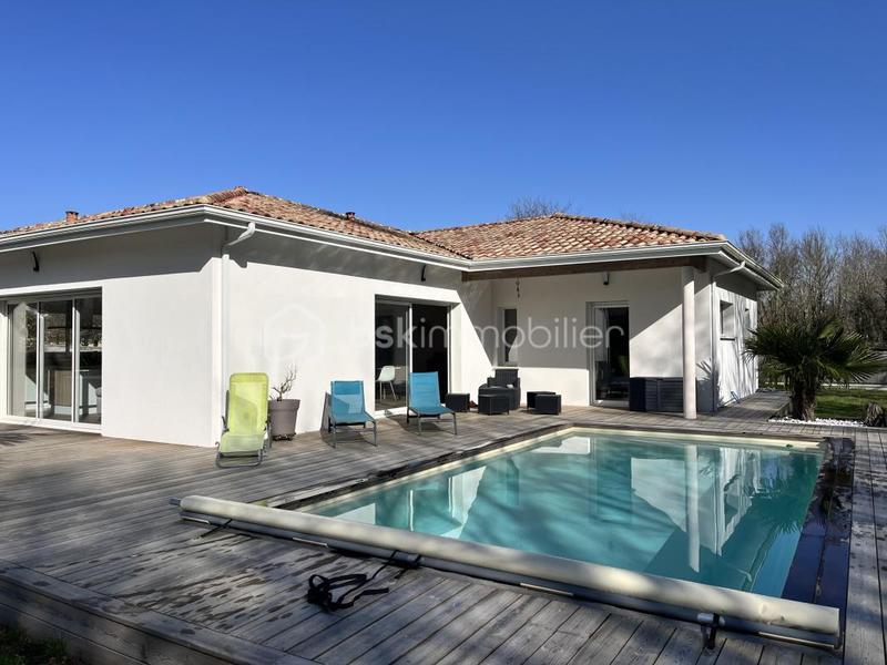 Maison - 130 m² - 4 pièces