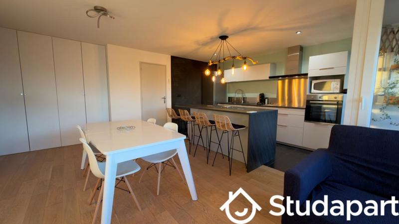 Chambre - 9 m² - 1 pièce