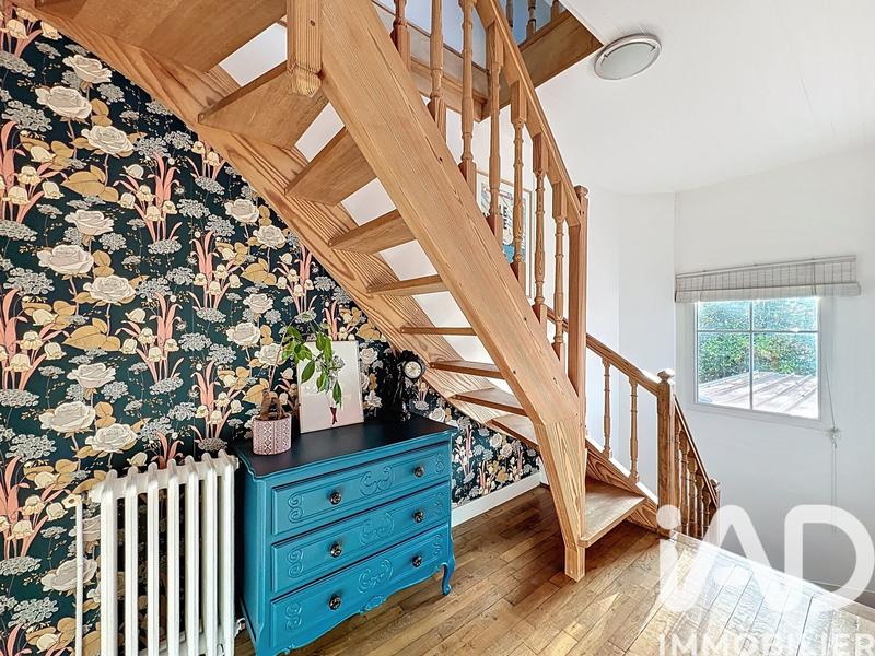 Maison - 167 m² - 7 pièces