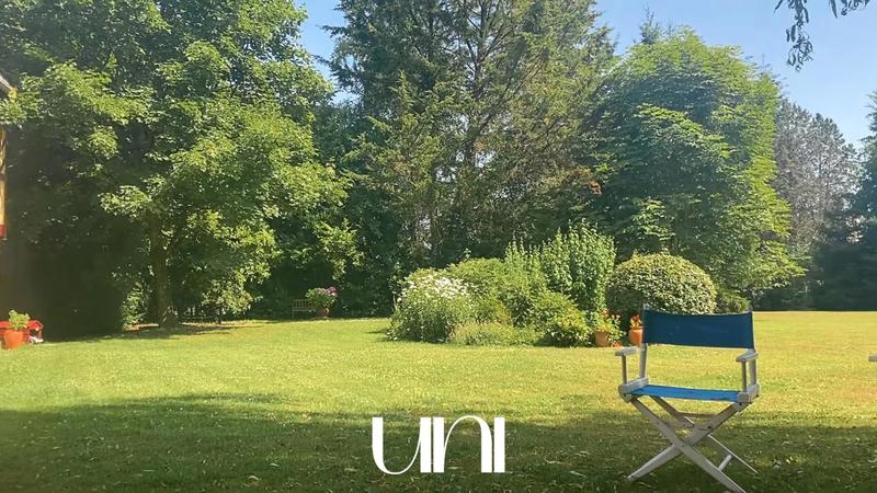 Maison - 291 m² - 14 pièces