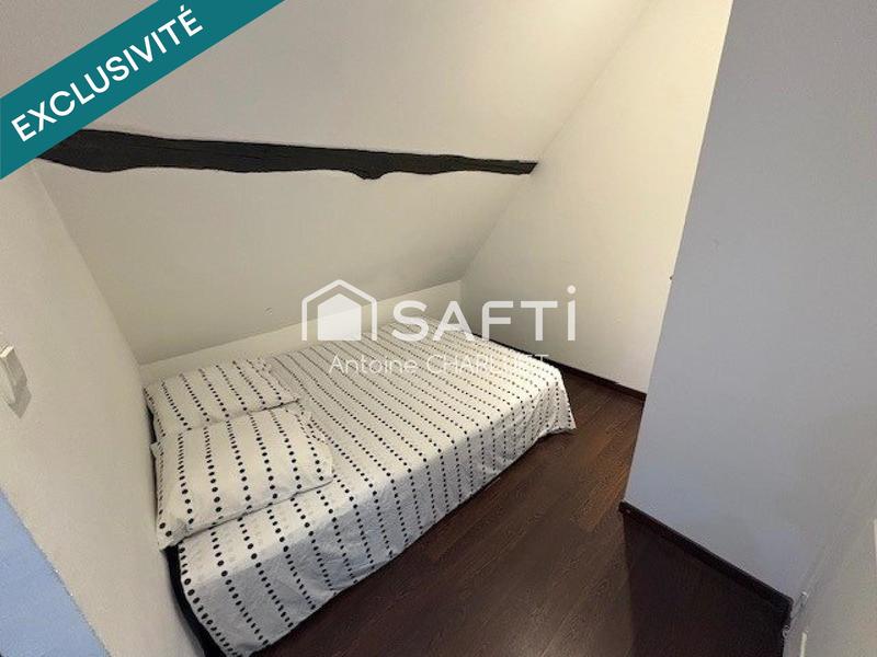 Maison - 255 m² - 9 pièces