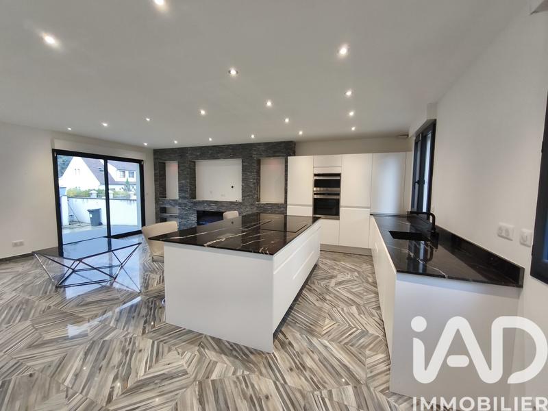 Maison - 142 m² - 5 pièces