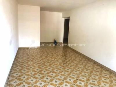 Appartement - 77 m² - 3 pièces