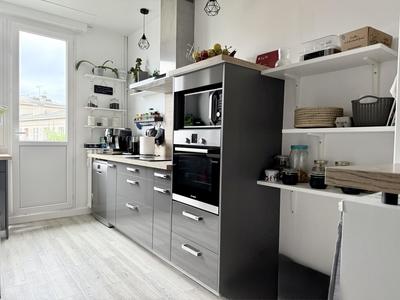 Appartement - 123 m² - 4 pièces