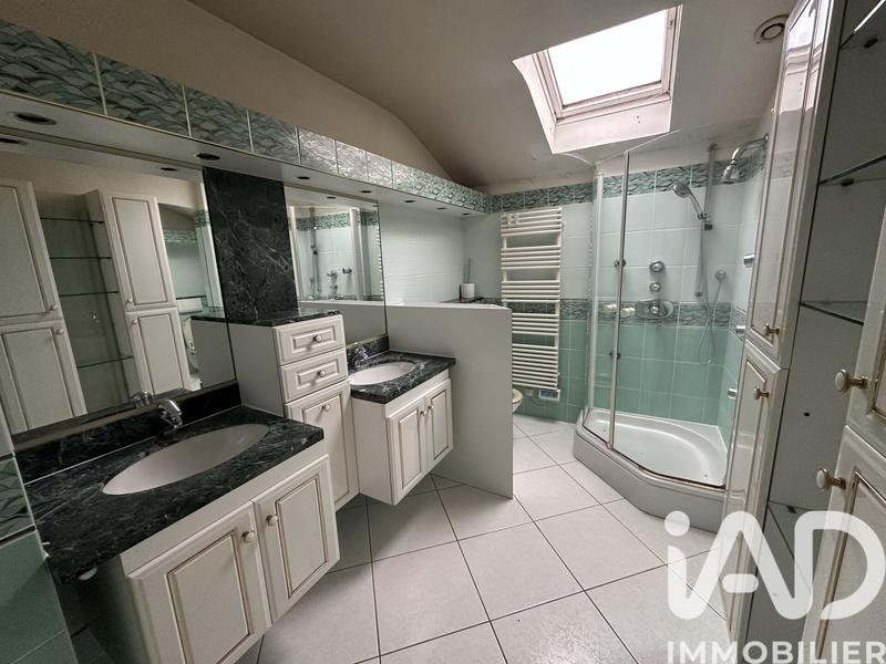 Maison - 167 m² - 7 pièces