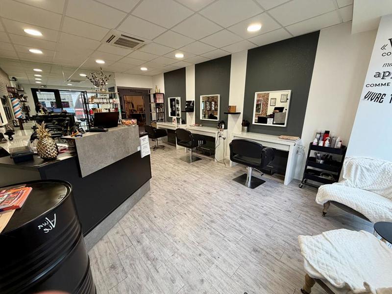 Local commercial - 70 m² - 3 pièces