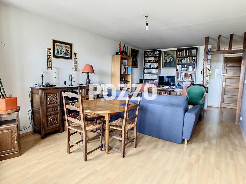 Appartement - 86 m² - 4 pièces