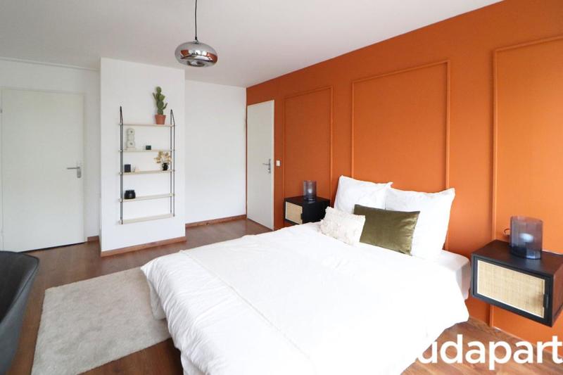 Chambre - 13 m² - 1 pièce