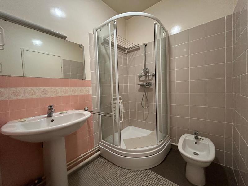 Appartement - 77 m² - 3 pièces