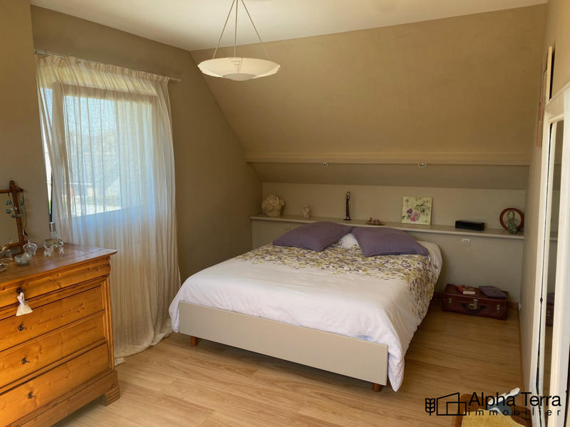 Maison - 140 m² - 6 pièces