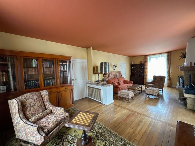 Maison bourgeoise - 192 m² - 6 pièces