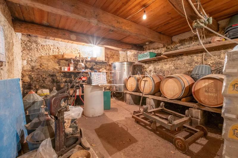 Villa - 257 m² - 10 pièces