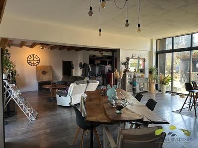 Maison - 180 m² - 9 pièces