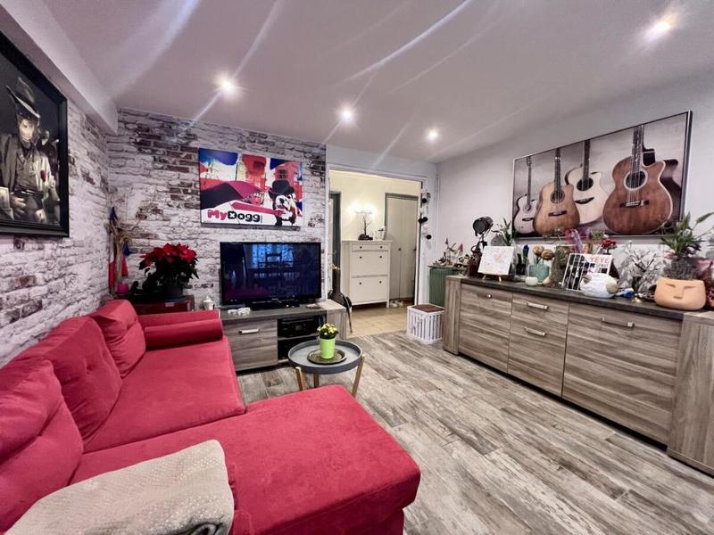 Appartement - 82 m² - 4 pièces