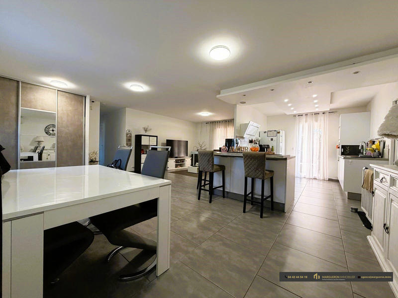 Maison - 101 m² - 4 pièces