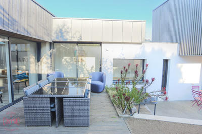 Maison - 144 m² - 5 pièces