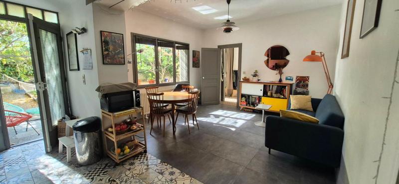 Maison - 179 m² - 8 pièces