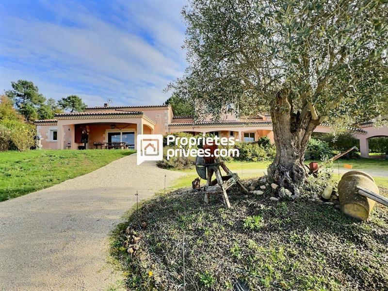 Maison - 190 m² - 5 pièces