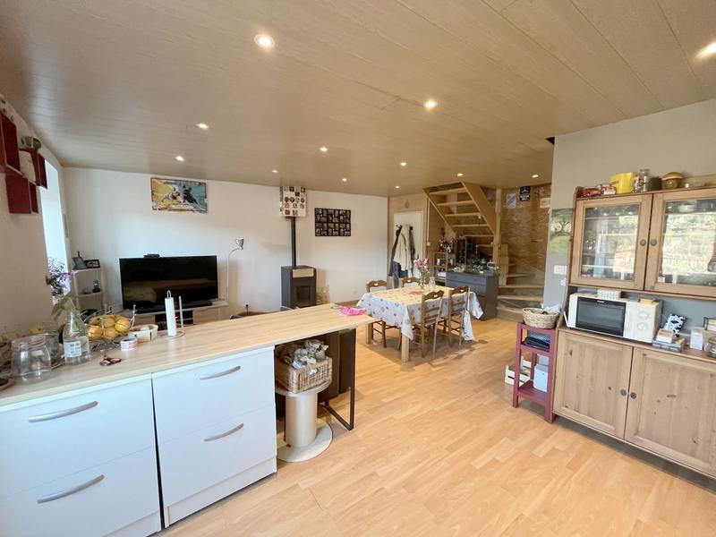 Maison - 104 m² - 7 pièces