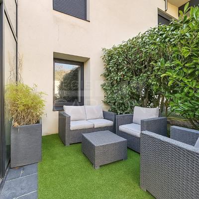 Appartement - 61 m² - 2 pièces