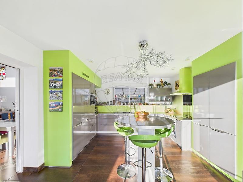 Villa - 210 m² - 6 pièces