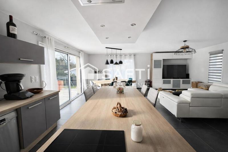 Maison - 129 m² - 6 pièces