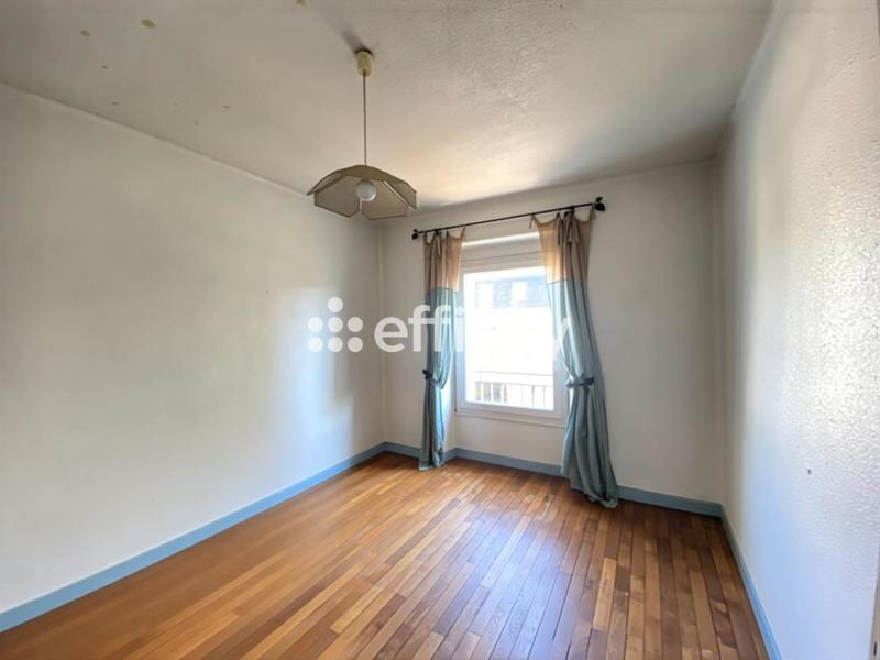 Appartement - 198 m² - 10 pièces
