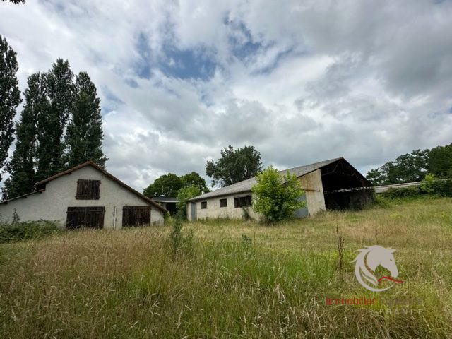 Ferme - 1 000 m² - 2 pièces