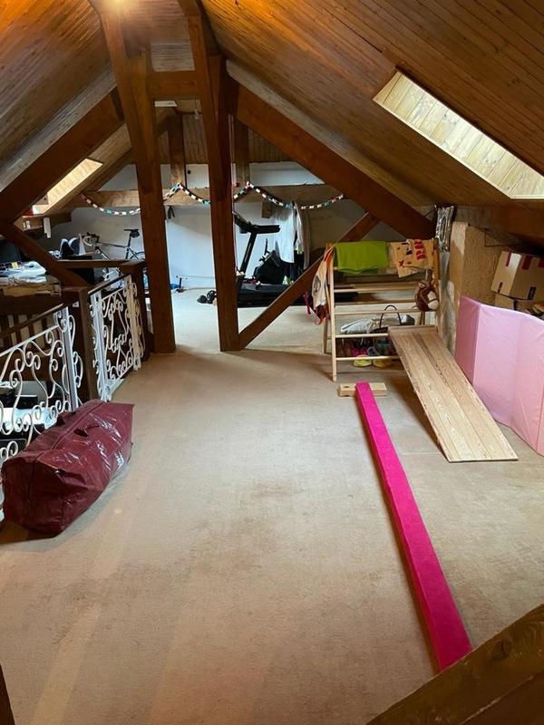 Appartement - 181 m² - 6 pièces