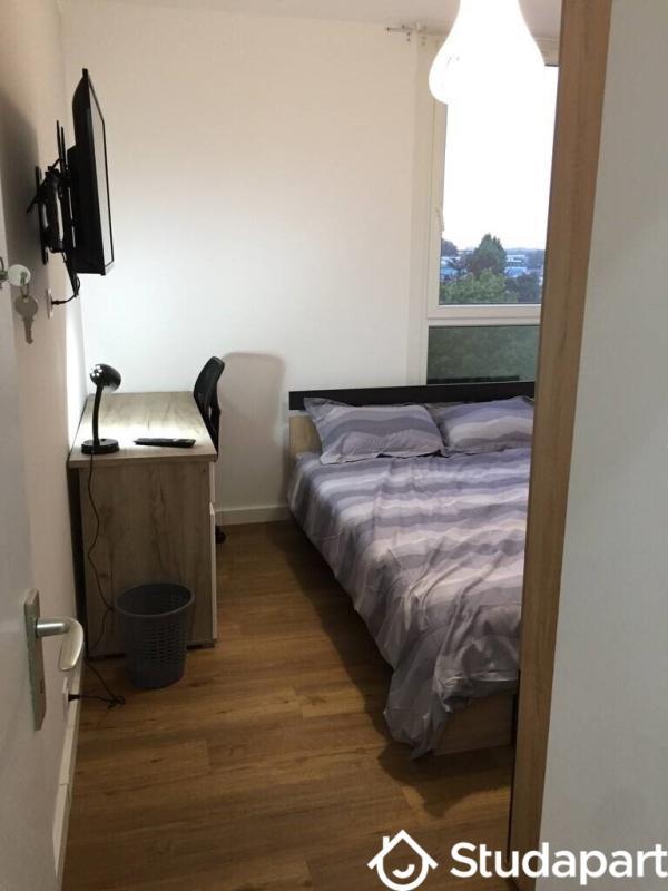 Chambre - 10 m² - 1 pièce