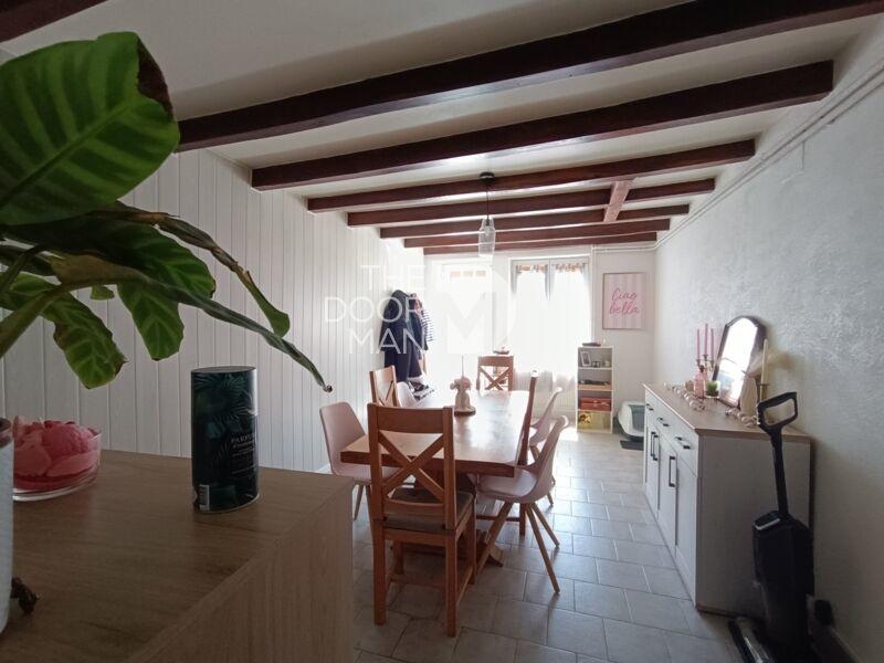 Maison - 612 m² - 11 pièces