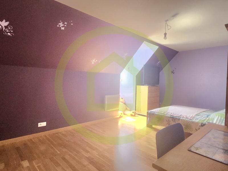 Maison - 186 m² - 7 pièces