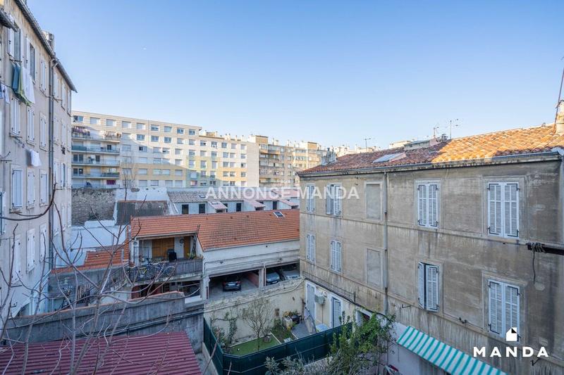 Chambre - 11 m² - 4 pièces