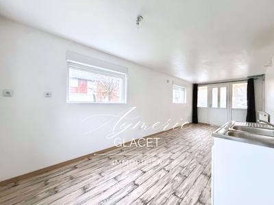 Maison - 92 m² - 5 pièces